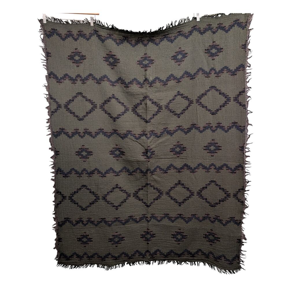 Wilfred‎ Diamond Pattern Wool Blanket Scarf Raw Edges Reversible 60" x 50"